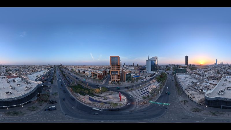 مشهد بانورامي 360° من برج بزنس يارد عند الغسق